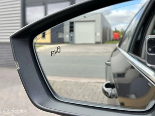 Škoda Superb Skoda Superb Combi 1.6 TDI Active DAB+| Vol Optie!| - afbeelding nr 19