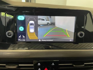 Volkswagen Golf Volkswagen Golf 1.5 eTSI Style Airco ECC Carplay Navi Adaptive Crusie Control Massagestoel AGR Ambiente verlichting - afbeelding nr 10