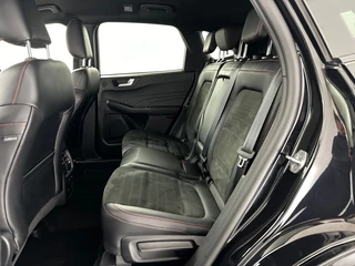 Ford Kuga Ford Kuga PHEV ST-Line X | Winterpakket | B&O Premium Audio | Elektrische Achterklep - afbeelding nr 17