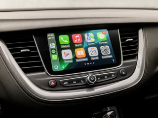Opel Grandland X Opel Grandland X 1.2 Turbo Business Executive (APPLE CARPLAY, GROOT NAVI, CLIMATE, LEDER, TREKHAAK, SPORTSTOELEN, GETINT GLAS, ELEK ACHTERKLEP, LANE ASSIST, NIEUWE APK, NIEUWSTAAT) - afbeelding nr 8
