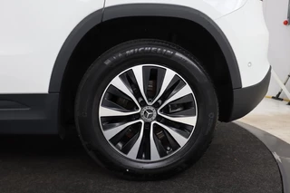 Mercedes-Benz GLA Mercedes-Benz GLA-klasse 250e Style | Adaptive cruise | Carplay |  Stoelverwarming | Camera | Half leder | Full LED | Park Assist | Widescreen | Climate control - afbeelding nr 34