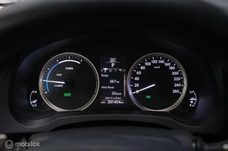 Lexus IS Lexus IS 300h Luxury Line | Dealer OH | Camera | Stoel + stuurwiel verwarming | Clima | LED | rijklaarprijs | - afbeelding nr 10