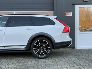 Volvo V90 Volvo V90 Cross Country 2.0 D4 AWD Geartronic-8 /Pilot Assist/Aut.inparkeren/Trekhaak/Adap CC/Winterline/21inch/Dealer onderhouden. - afbeelding nr 54