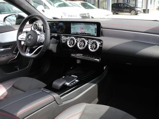 Mercedes-Benz CLA Mercedes-Benz CLA Shooting Brake 200 Business Solution AMG I Panoramdak I Trekhaak I Leder - afbeelding nr 3