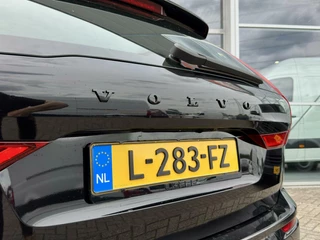 Volvo XC60 Volvo XC60 2.0 T8 Twin Engine AWD R-Design|PANO|H&K|360|TREK - afbeelding nr 31