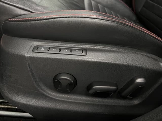 Škoda Octavia Škoda Octavia Combi 2.0 TDI RS /184PK / AUTOMAAT / LEDER / PANODAK / Trekh. 1600KG. - afbeelding nr 48