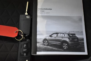 Volkswagen T-Cross Volkswagen T-Cross TSI 110PK DSG STYLE CAMERA/LED/CARPLAY - afbeelding nr 35
