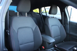 Ford Focus Ford Focus Wagon 1.0 EcoBoost Hybrid ST Line X 125pk | Winterpack | Driver Assistance pack | 18 inch Licht metaal | Incl 2.500,- Ford Voordeel - afbeelding nr 13