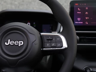 Jeep Avenger Jeep Avenger 1.2 e-Hybrid Summit | Pano | Leder | Navi | JBL | Camera | Winte - afbeelding nr 18