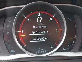 Volvo V70 Volvo V70 AWD 2.4 D5 215 Aut6 Leer Xenon 18Velgen Pdc Mooi!! - afbeelding nr 18