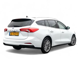 Ford Focus Ford Focus Wagon 1.0 EcoBoost 125pk Automaat Titanium Business | Panoramadak | Full LED | Winterpakket - afbeelding nr 3