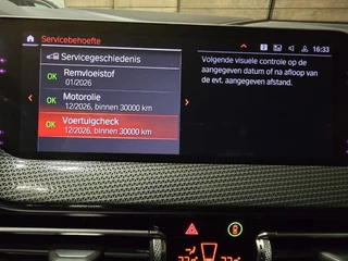 BMW 2 Serie BMW 2-serie Gran Coupé M235i xDrive High Executive Edition Pano Leder HUD 19
