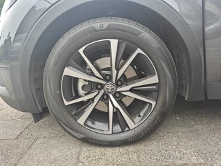 Toyota C-HR Toyota C-HR 2.0 PHEV 220 Dynamic - afbeelding nr 4