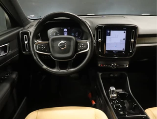 Volvo XC40 [CRUISE CONTROL, APPLE CARPLAY, TREKHAAK, DIGITAL DASH, ELEKTRISCHE ACHTERKLEP, VOL LEDER, SENSOREN ACHTER, NAVIGATIE, NIEUWSTAAT] - afbeelding nr 8