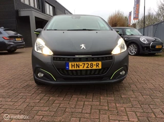 Peugeot 208 Peugeot 208 1.2 PureTech Première 17