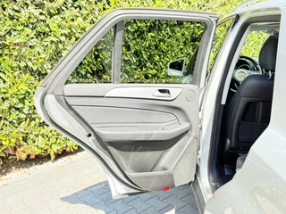Mercedes-Benz GLE Mercedes GLE-klasse 500 e 4MATIC, AIRMATIC, ADAPTIVE CRUISE, LEDER, SCHUIFDAK, ECC-AIRCO - afbeelding nr 30