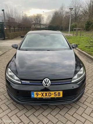 Volkswagen Golf Volkswagen Golf 1.6 TDI Highline BlueMotion - afbeelding nr 2