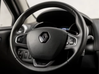 Renault Clio Automaat (NAVIGATIE, CLIMATE, LM VELGEN, SPORTSTOELEN, PARKEERSENSOREN, CRUISE, NIEUWSTAAT) - afbeelding nr 17