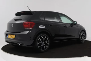 Volkswagen Polo Volkswagen Polo 1.0 TSI Highline (PARKEERSENSOREN, CRUISE ADAPTIEF, NAVIGATIE, CARPLAY, AUTOMAAT, DIGITAAL DASHBOARD, NL-AUTO) - afbeelding nr 10