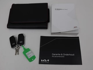 Kia Ceed Kia Ceed 1.6 GDI PHEV ExecutiveLine | Panoramadak |  Stoelventilatie | Trekhaak | Leder | Camera | Adaptive cruise | Keyless | Full LED | Stuur & achterbankverwarming | Carplay | Navigatie - afbeelding nr 17
