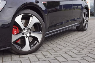 Volkswagen Golf Volkswagen Golf GTI 2.0 TSI 230pk PERFORMANCE Panodak/Dynaudio/Camera/Trekhaak afnb - afbeelding nr 6