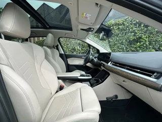 BMW 2 Serie BMW 2-serie Active Tourer 223i, NIEUW MODEL, NL AUTO, NAP, PANO, LEDER, NAVI, CRUISE, ECC-AIRCO, LED, CAMERA, ELEKTRISCHE KOFFERKLEP, LICHTMETAAL 18 - afbeelding nr 8