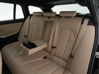 BMW 3 Serie BMW 3 Serie Touring 330i High Executive Edition Sport-Pack Aut. *VERNASCA-FULL-LEATHER | DIGI-COCKPIT | FULL-LED | SPORT-SEATS | HIFI-SOUND | AMBIENT-LIGHT | HEATED-SEATS | DAB | NAVI-FULLMAP | ECC | CARPLAY | PDC | CRUISE | 18