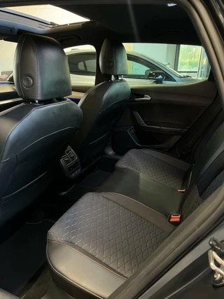 SEAT Leon Seat Leon 1.5 eTSI FR 150PK Pano Virtual Sfeer Trekhaak VOL! - afbeelding nr 38