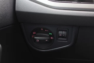 Volkswagen Polo Volkswagen Polo 1.0 TSI Highline 3x R-line / Full option! / Panoramadak / Camera / Virtual Cockpit / Keyless / 17'' / Dynaudio / Winterpakket / LED Koplampen / Navigatie / DAB / ACC - afbeelding nr 14