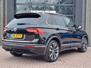 Volkswagen Tiguan Volkswagen Tiguan 2.0 TSI 4Motion Highline R-line | LED | Pano | Trekhaak | Leder | Elek. klep | Virtual | LMV 20