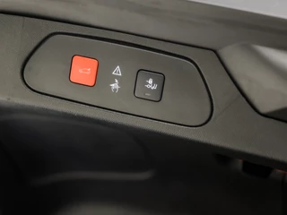 Opel Grandland X Opel Grandland X 1.2 Turbo Business Executive Automaat (APPLE CARPLAY, GROOT NAVI, ADAPTIVE CRUISE, DENON AUDIO, CAMERA, LEDER, SPORTSTOELEN, CLIMATE, LED KOPLAMPEN, TREKHAAK, NIEUWE APK, NIEUWSTAAT) - afbeelding nr 32