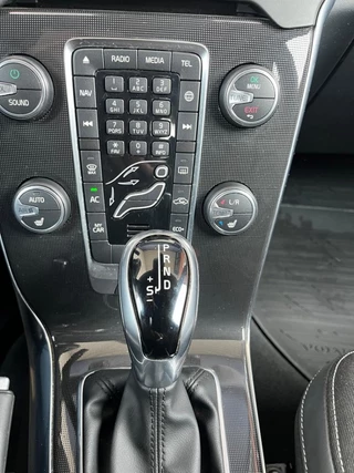 Volvo V40 Volvo V40 1.5 T2 122PK Automaat Momentum LED/NAVI/ACHTERUITRIJCAMERA - afbeelding nr 8