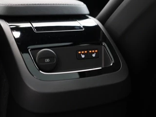 Volvo V60 Volvo V60 T6 PLUG-IN HYBRID LONG RANGE ULTIMATE DARK 19INCH FULL-LED H/K A - afbeelding nr 31
