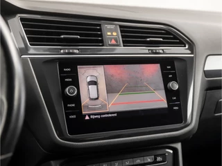 Volkswagen Tiguan Allspace 150Pk Automaat (PANORAMADAK, DIGITAL COCKPIT, APPLE CARPLAY, MEMORY SEATS, LEDER, STOELVERWARMING, 360 CAMERA, GETINT GLAS, ADAPTIVE CRUISE, NIEUWSTAAT) - afbeelding nr 19