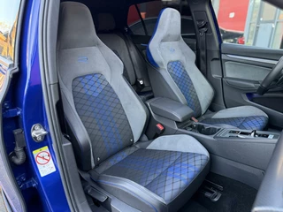Volkswagen Golf Volkswagen Golf 8 2.0 TSI R 4Motion | PANO | AKRA | STAGE 2 - afbeelding nr 37