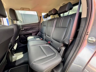 Mitsubishi Outlander Mitsubishi Outlander 2.0 PHEV 4WD INTYLE+ PREMIUM - afbeelding nr 37