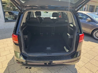 Volkswagen Touran Volkswagen Touran 1.4 TSI Automaat Volledig onderhouden Navi - afbeelding nr 20