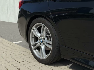 BMW 3 Serie BMW 3-serie Touring 318i M Sport - NAP - LED - CarPl - trekh - afbeelding nr 16