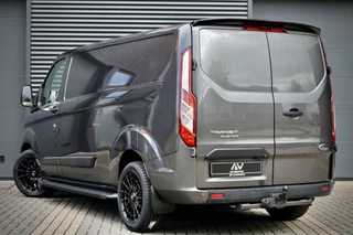 Ford Transit Custom | Trekhaak | Airco | 3-Zitter | NAP Logisch | Dealer onderhouden | Nieuwe APK | Onderhoudsbeurt - afbeelding nr 3