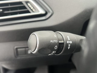 Peugeot 308 Peugeot 308 PureTech 130 EAT6 Allure | Panoramadak | Camera achter | Carplay/Android Auto | - afbeelding nr 24