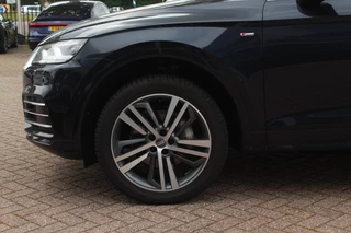 Audi Q5 Audi Q5 2.0 TFSI quattro Launch Edition / Trekhaak / Panoramadak / Half leder / B&O / 20'' / Standverwarming / Parkeerhulp V+A / Navigatie / Cruise Control - afbeelding nr 14