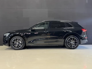 Audi e-tron Audi e-tron e-tron 50 quattro | SOH 88% |2x S-Line Black Edition 71 kWh | Pano | Afn. trekhaak | Carplay | Adaptive cruise | Stoelverwarming - afbeelding nr 2