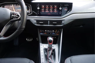 Volkswagen Polo Volkswagen Polo 2.0 TSI GTI Aut7 | PANORAMA | IQ DRIVE | KEYLESS | BEATS | Apple Carplay | Adaptieve cruise control + Lane Departure PLUS (Travel assist) | LED GRILL | Sfeerverlichting - afbeelding nr 15