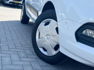 Ford Transit Custom Ford Transit Custom 280 2.0 TDCI L1H1 Trend Automaat Zuid | 8 inch scherm | Stoelverwarming | Trekhaak  | Achteruitrijcamera - afbeelding nr 5