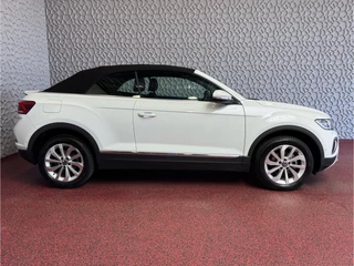 Volkswagen T-Roc Volkswagen T-Roc Cabrio TSI VIR.COCKPIT CARPLAY NAVI IQ.LED STOEL/STUUR.VERW DAB ADAP.CRUISE 05/2024 