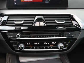 BMW 5 Serie BMW 5-serie Touring 530d xDrive High Executive M-sport - afbeelding nr 18