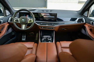 BMW X5 BMW X5 xDrive50e M Sport Pro M Perf. Seats B&W Massage 22'' - afbeelding nr 12