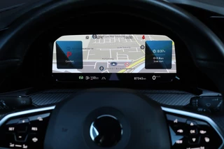Volkswagen Golf Volkswagen Golf 8 1.5 eTSI / 3x R-Line / DSG / DAB / CarPlay / Navi / 150pk / LED / 18