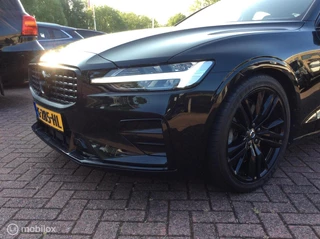 Volvo S60 Volvo S60 2.0 T5 R-Design Black Edition Camera Apple Carplay 19