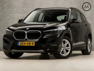 BMW X1 221Pk Automaat (GROOT NAVI, CLIMATE, ALCANTARA, ELEK ACHTERKLEP, SPORTSTOELEN, PARKEERSENSOREN, LED KOPLAMPEN, DAB+, NIEUWSTAAT) - afbeelding nr 1